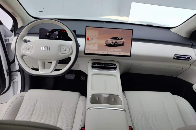 car Changan Qiyuan Nevo Q05 id359628 photo #12