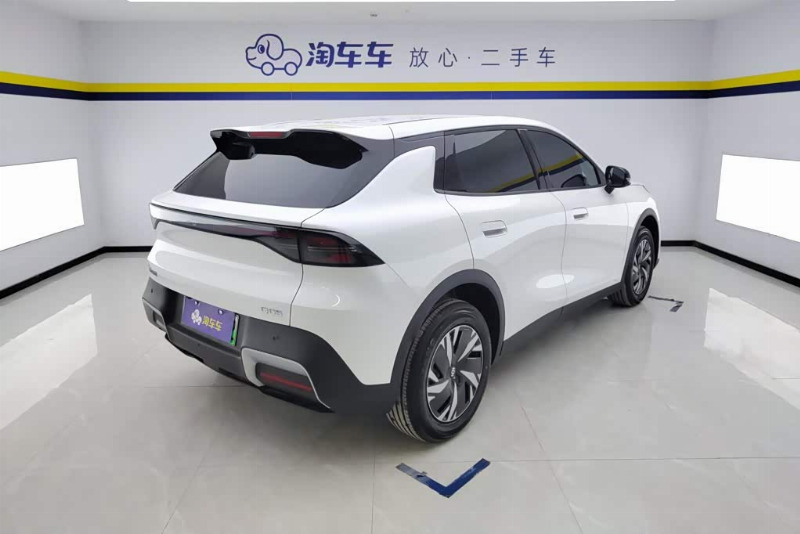 car Changan Qiyuan Nevo Q05 id359628 photo #3