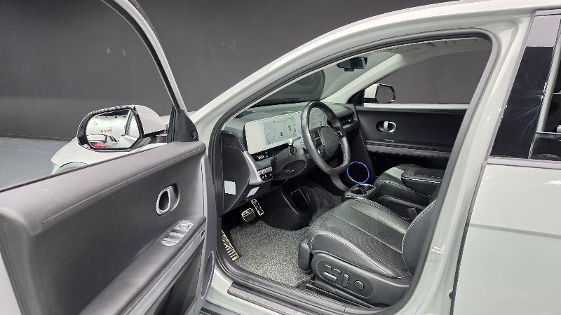 car Hyundai IONIQ 5 id359983 photo #10