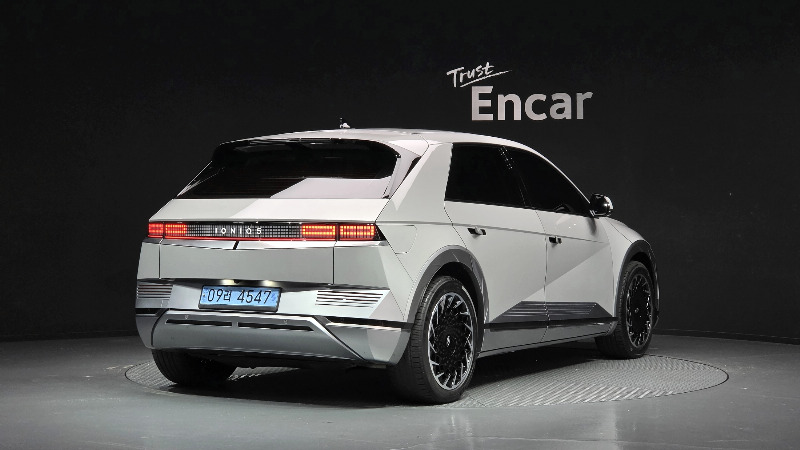 car Hyundai IONIQ 5 id359983 photo #2