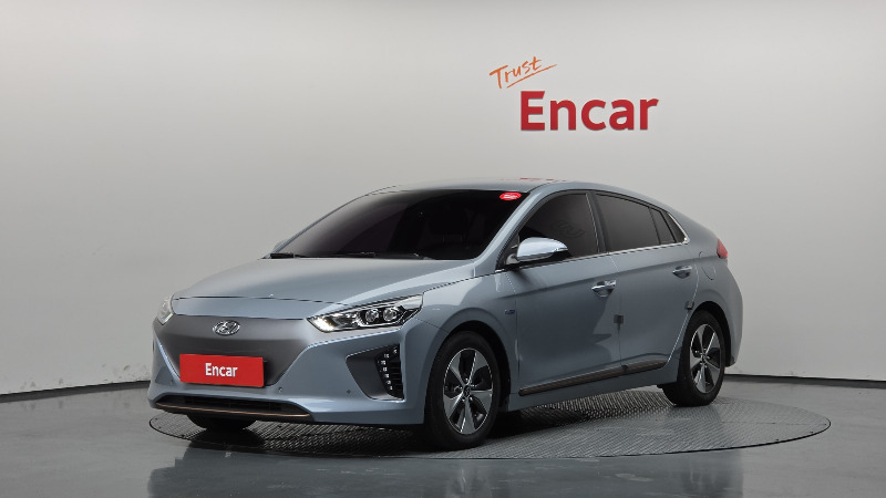 car Hyundai IONIQ id360222 main photo