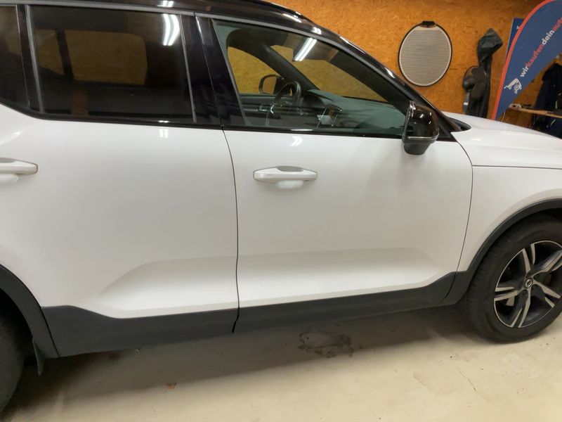 car Volvo XC40 id361077 photo #7