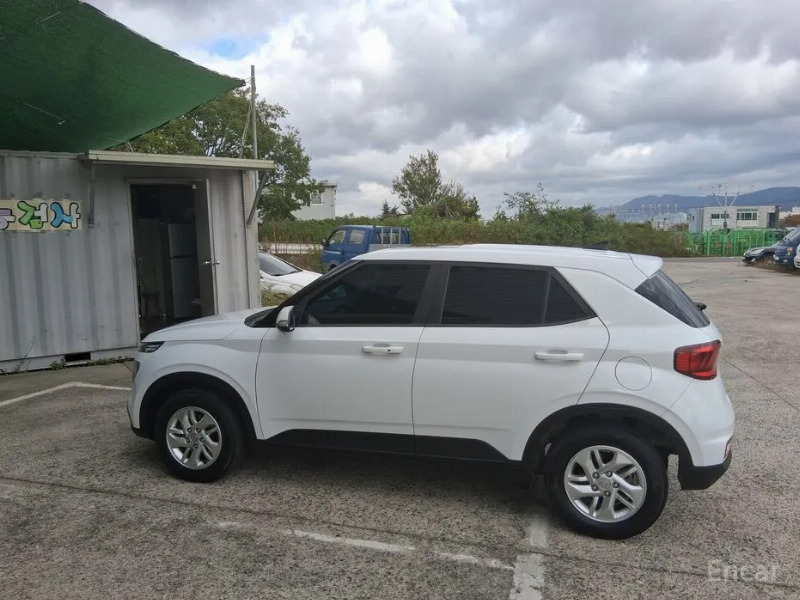 car Hyundai Venue id361613 photo #3