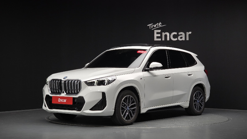 car BMW iX id361657 main photo