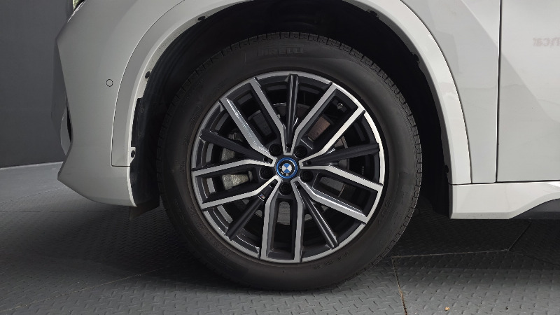 car BMW iX id361657 photo #5