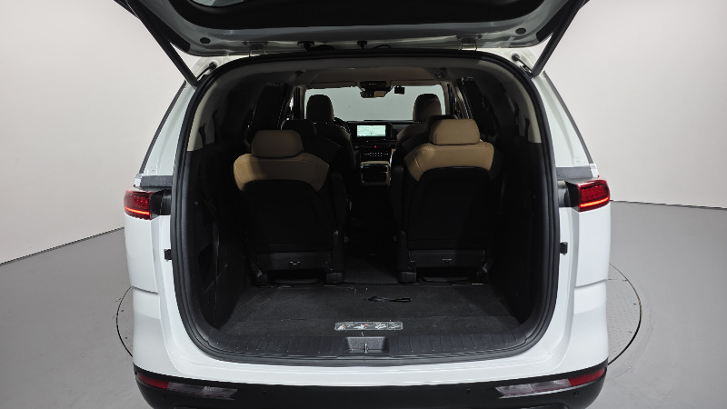 car KIA Carnival id361838 photo #19