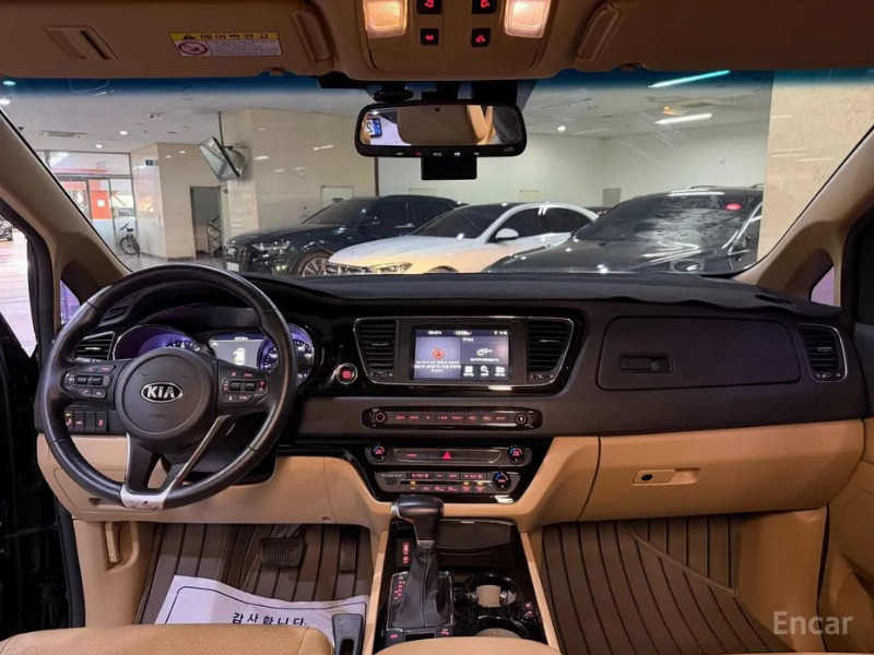 car KIA Carnival id362077 photo #9