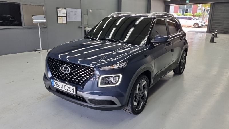 car Hyundai Venue id362163 main photo