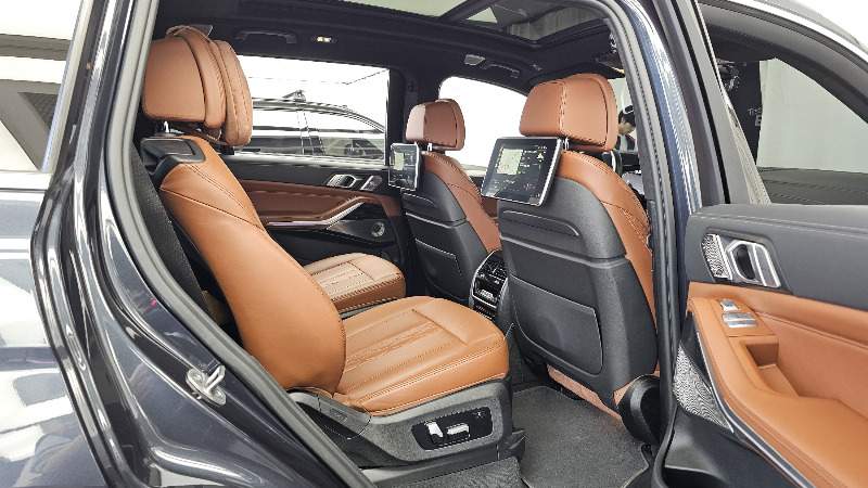 car BMW X7 id362168 photo #12