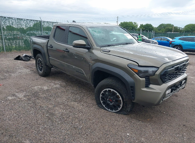 car Toyota Tacoma id362263 main photo