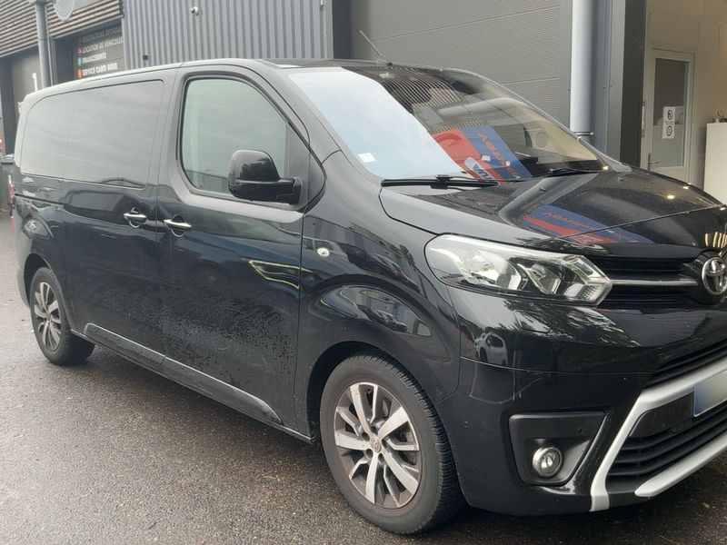 car Toyota Proace Verso id362407 photo #8