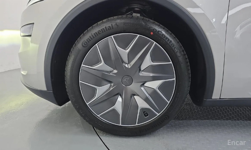 car Tesla Model Y id362455 photo #5