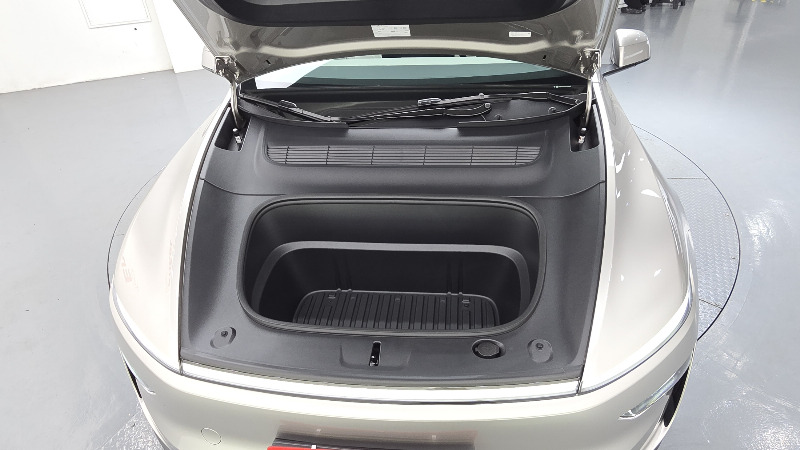 car Tesla Model Y id362455 photo #6
