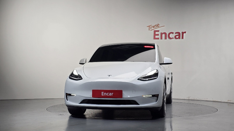 car Tesla Model Y id362471 photo #3