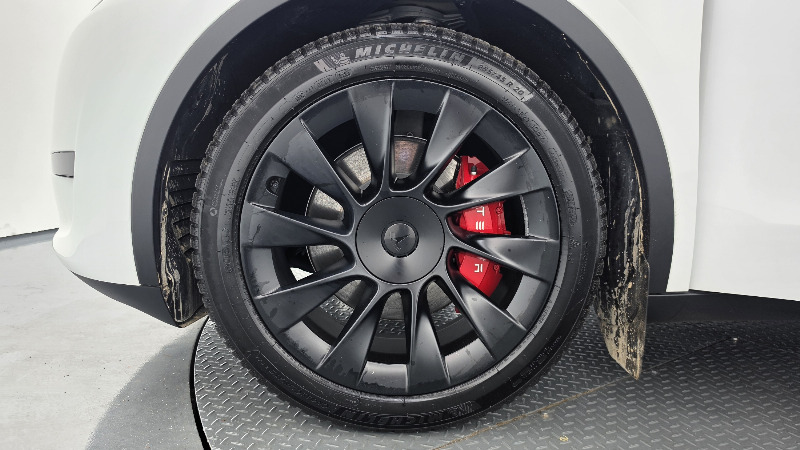 car Tesla Model Y id362570 photo #5