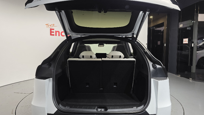 car Tesla Model Y id362670 photo #27
