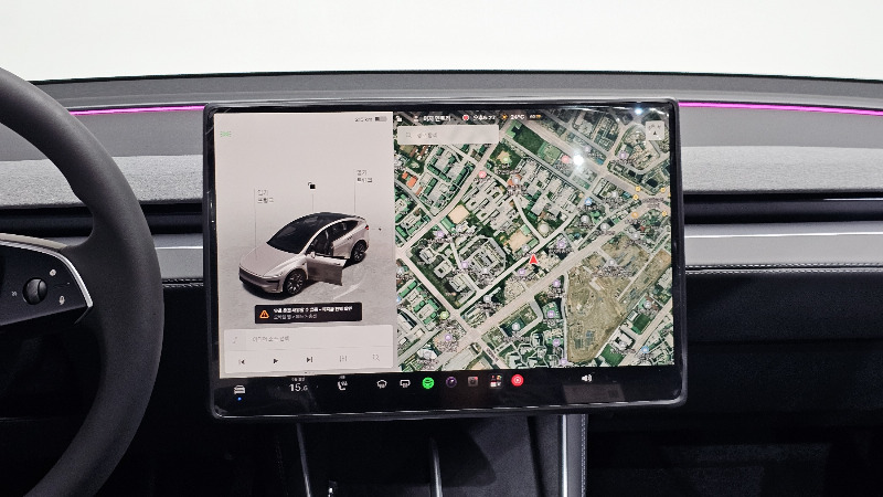 car Tesla Model Y id362702 photo #17