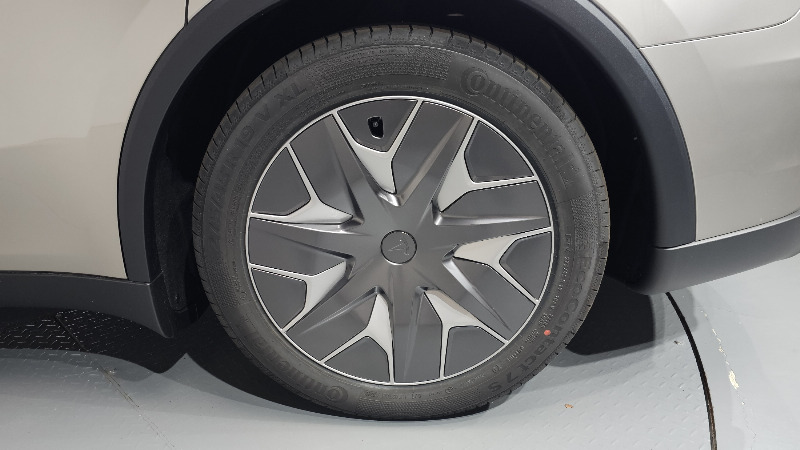 car Tesla Model Y id362702 photo #21