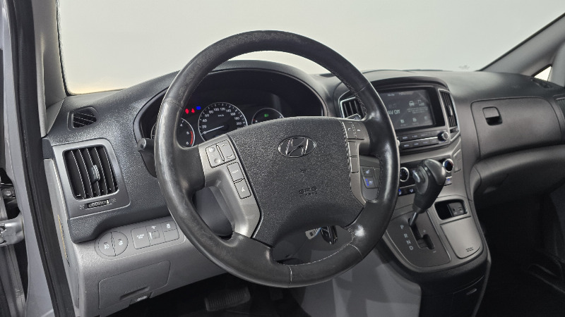 car Hyundai Grand Starex id363268 photo #12