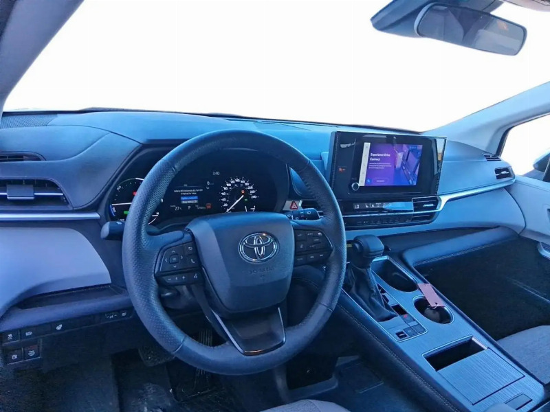 car Toyota Sienna id363421 photo #11