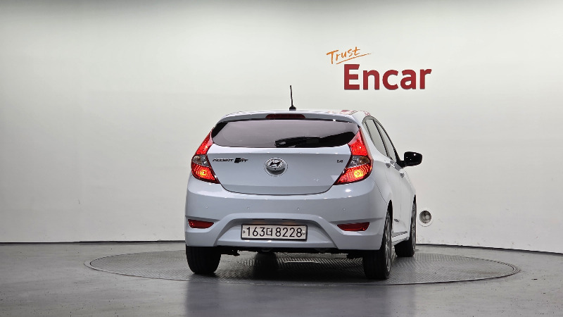 car Hyundai Accent id363771 photo #4