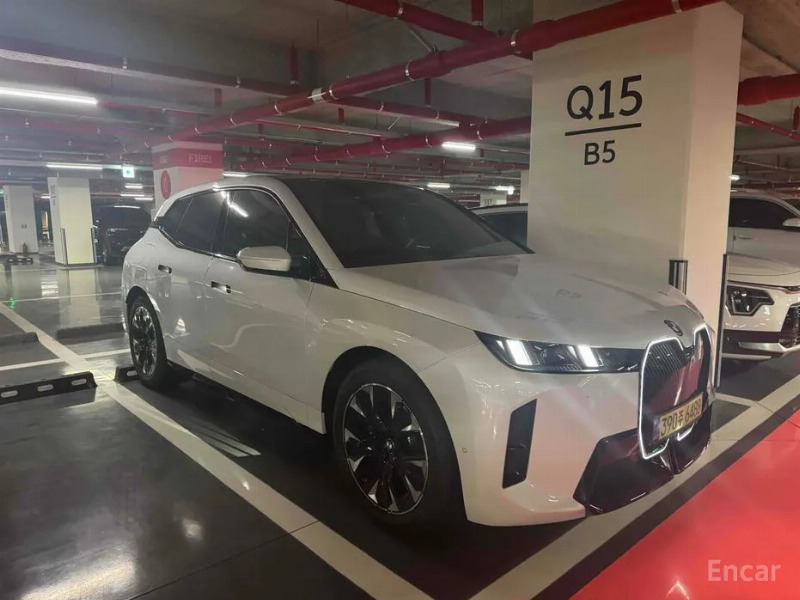 car BMW iX id364095 main photo