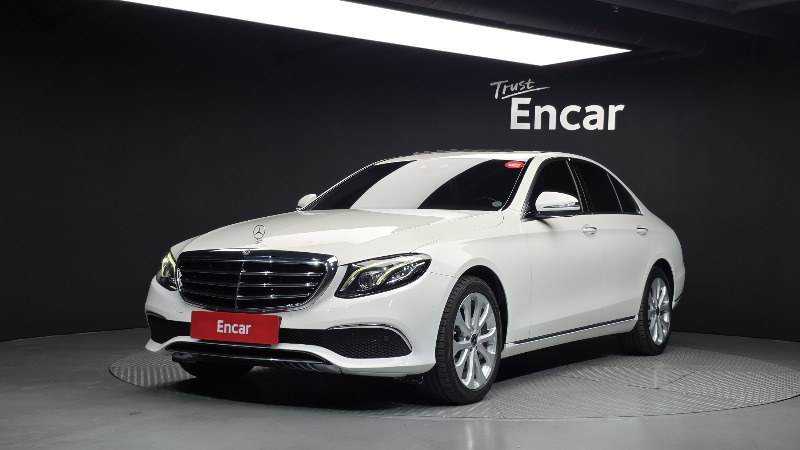 car Mercedes E-Class id364196 main photo