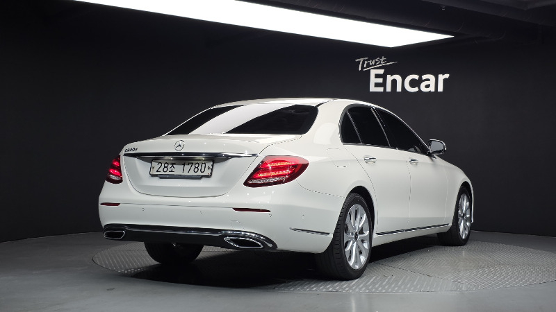 car Mercedes E-Class id364196 photo #2