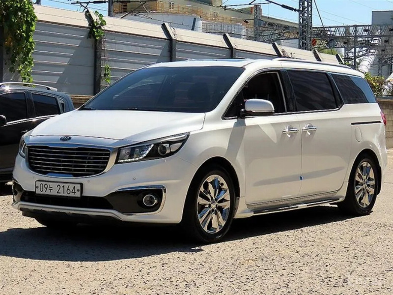 car KIA Carnival id364382 main photo