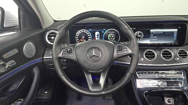 car Mercedes E-Class id364598 photo #13