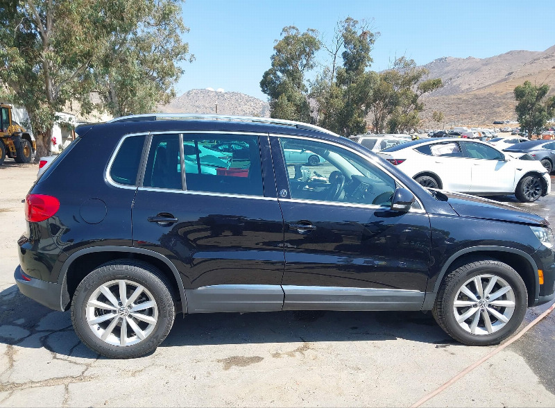car Volkswagen Tiguan id365008 photo #12