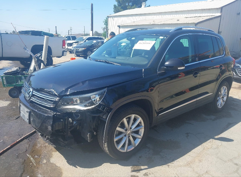 car Volkswagen Tiguan id365008 photo #2