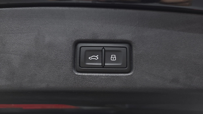 car Audi Q4 e-tron id365096 photo #29