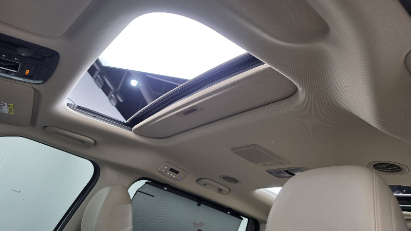 car KIA Carnival id365343 photo #17