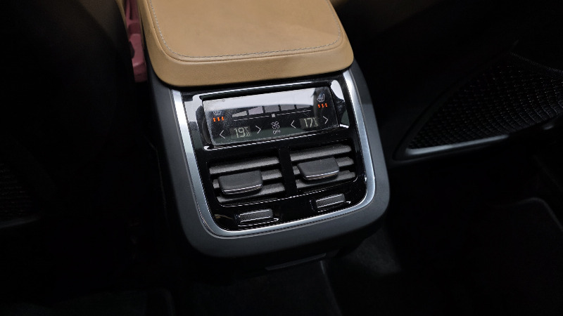 car Volvo XC90 id365491 photo #18