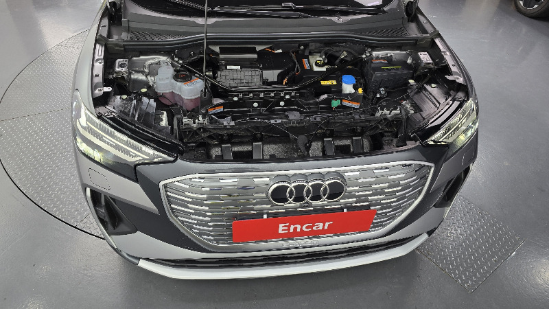 car Audi Q4 e-tron id365645 photo #6