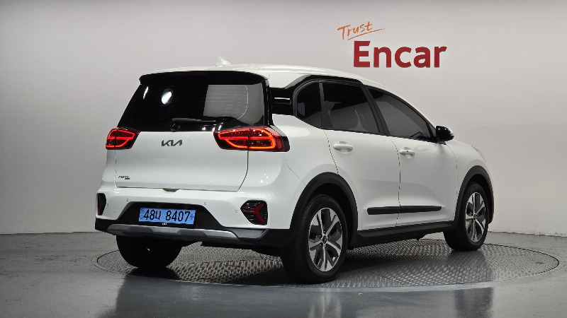 car KIA Niro id365861 photo #2