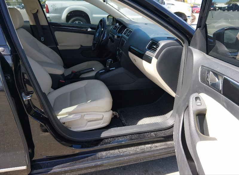 car Volkswagen Jetta id365901 photo #5