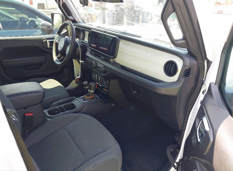 car Jeep Wrangler id366675 photo #5