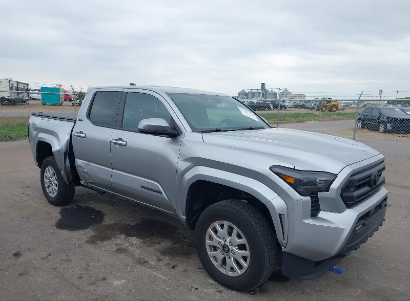 car Toyota Tacoma id366930 main photo