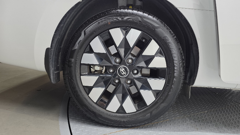 car Hyundai Staria id367055 photo #5