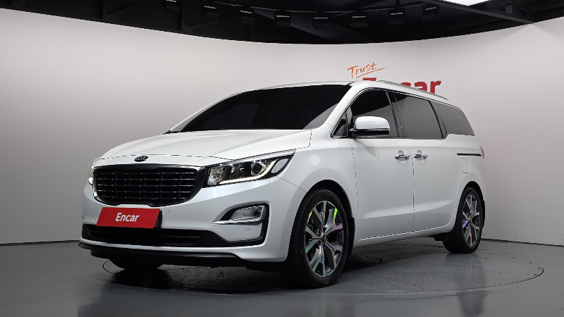 car KIA Carnival id367628 main photo