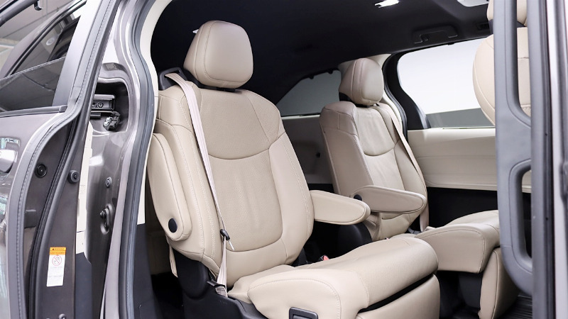car Toyota Sienna id367899 photo #14