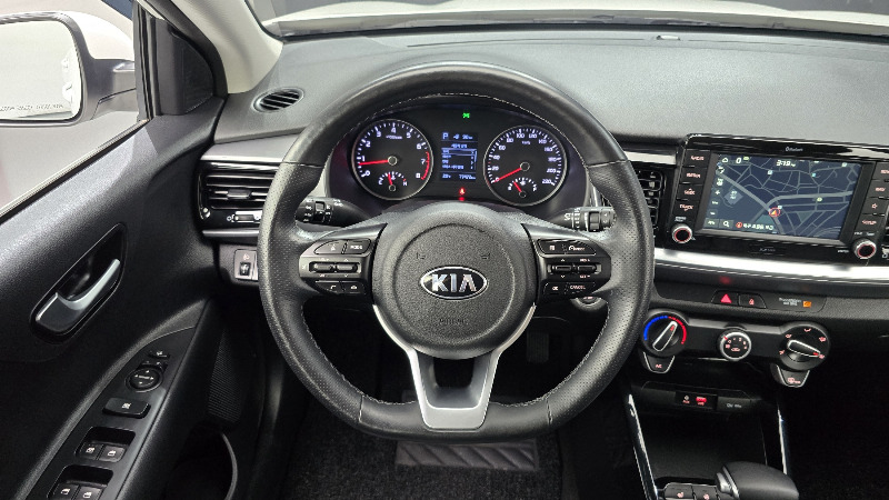 car KIA Stonic id367935 photo #13