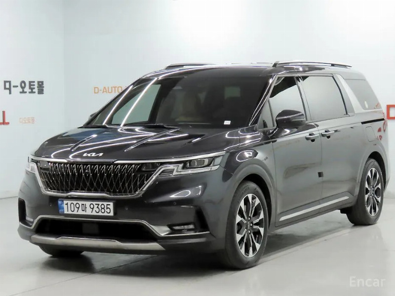 car KIA Carnival id367936 main photo
