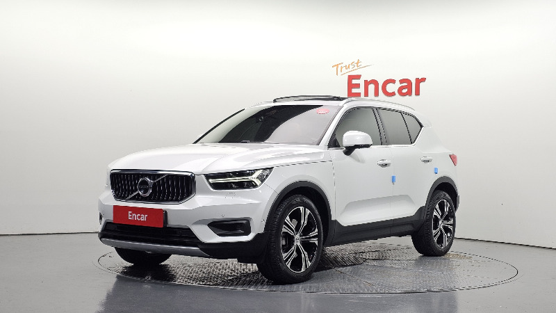 car Volvo XC40 id368016 main photo