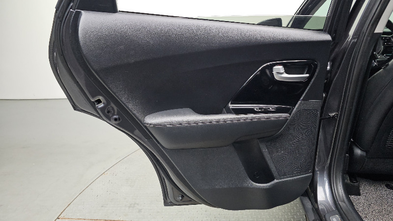 car KIA Niro id368321 photo #25