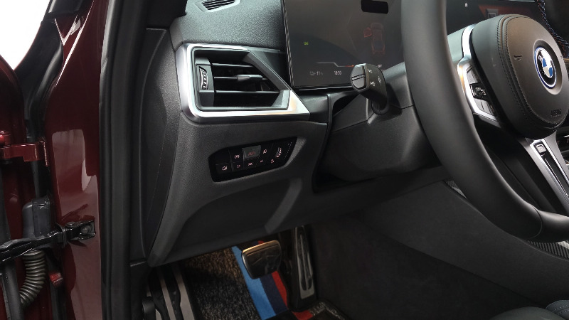car BMW i4 id368427 photo #13