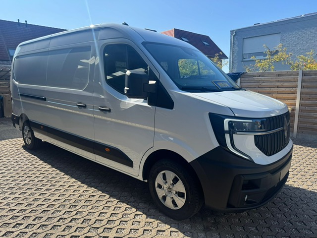 car Renault Master id368965 main photo