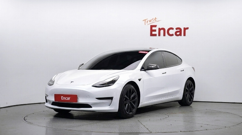 car Tesla Model 3 id369146 main photo